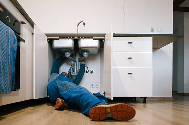 Professional Plumbing technician working in Denver, IA